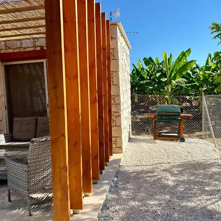 Stone Build Bungalo